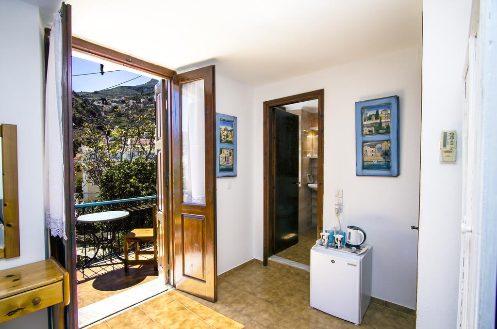 Symi Center Hotel Eksteriør bilde