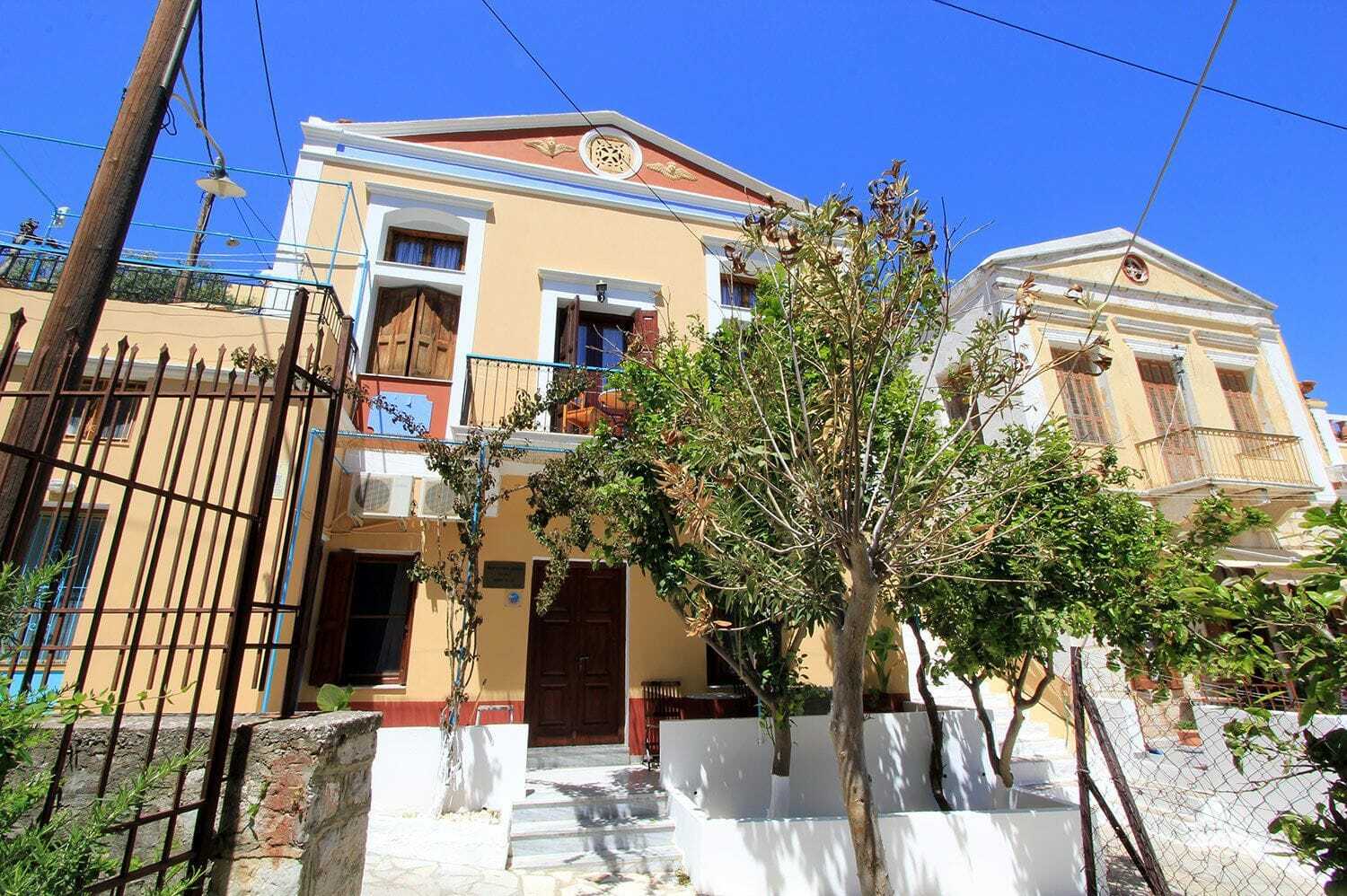 Symi Center Hotel Eksteriør bilde